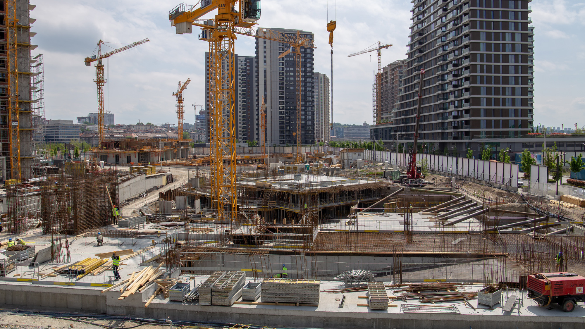 The Construction Noise Impact on Commercial Areas | Hushtec Solutions